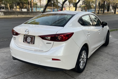 Mazda Mazda 3 2.0 Sedan I Touring L4 Man Mt