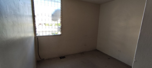 Imagen 10 de 12 de Apartamento En Venta / Base Aragua / Maracay / 04166437900 / 04265330106