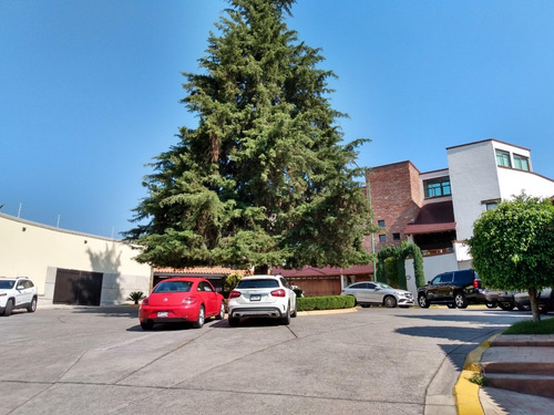 Imagen 23 de 30 de Hermosa Casa En Parques De La Herradura Con Doble Seguridad 3 Recámaras Con Vestidor Y Baño C/u Excelente Estado Para Cambiarte Ya - 400m2 De Construcción Garage Techado 3 Autos Puertas Eléctricas