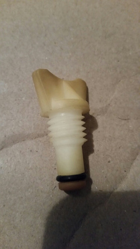 Tapon De Drenaje Radiador Lancer Signo Neon Corola Vitara