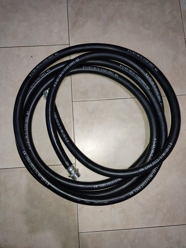 Imagen 1 de 2 de Manguera De Combustibles 3/4 Pulgada 6 Metros