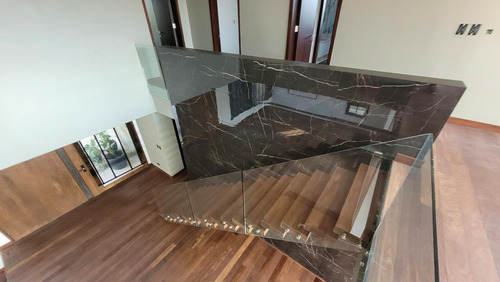 Casa En Venta 7 Ambientes En El Yacht Nordelta