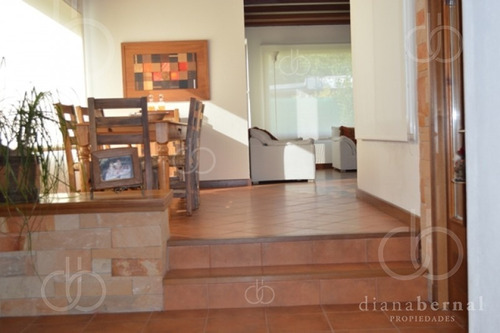 Casa En Pinares, 4 Dormitorios *- Ref: 42750