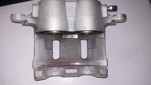 Caliper Izquierdo Triton 5.4 L 1999-2004