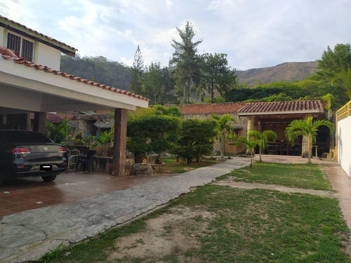 Imagen 7 de 8 de Michelle Vargas Vende Bella Casa En Colinas De Guataparo Foc - 680mv