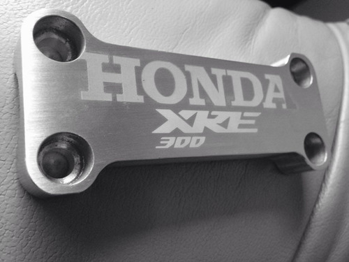 Acutrax Nivelador De Timón Para Honda Xre 300 Aluminio