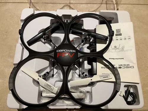 Drone Udir/c U818a Hd Con Cámara Hd Black 2 Baterías Negro