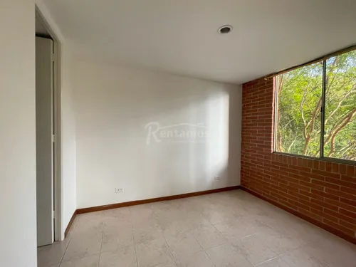 Apartamento En Arriendo En Loma Del Escobero. Cod A776171