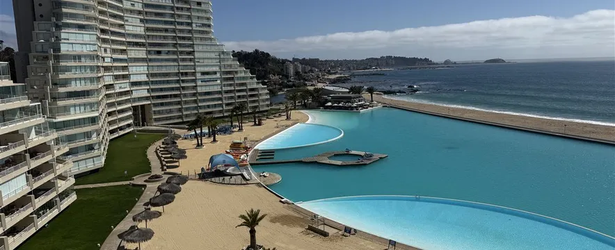 Dos estacionamientos, dos bodegas - San Alfonso del Mar - Algarrobo - Valparaíso