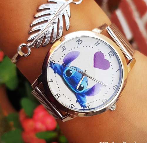 Reloj Stitch Metálico