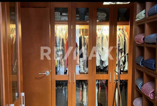 Imagen 19 de 30 de Casa En Venta Jardines Del Pedregal - (2)