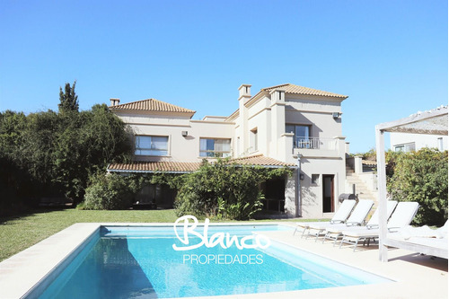 Casa  En Venta En Las Lomas, Haras Santa María - Con Salida Directa Al Golf!