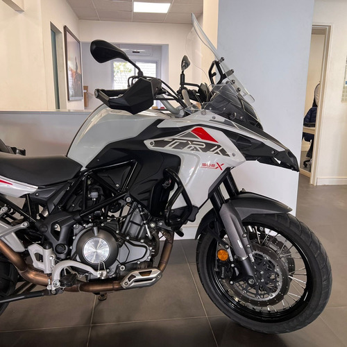 Imagen 14 de 18 de Benelli Trk 502 X Usada Impecable