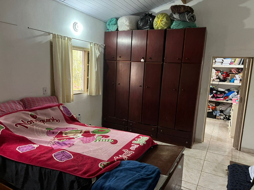 Casa Com 3 Dormitórios E Próxima De Comércios Em Itanhaém Litoral Sul De Sp