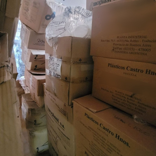 Imagen 4 de 10 de Venta Fondo De Comercio De Envases Plasticos Y Vidrio . Liquido