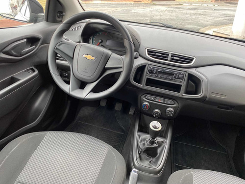 Imagem 17 de 20 de Chevrolet Onix 2018 1.0 Lt 5p