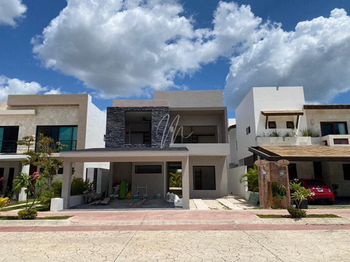 Casa En Pre Venta En Lagos Del Sol, Cancun