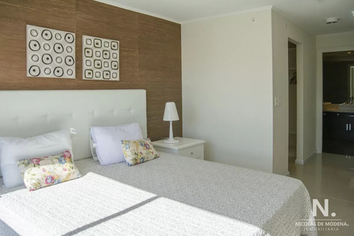 Departamento En Venta Con Vista Al Mar En Torre Imperiale.