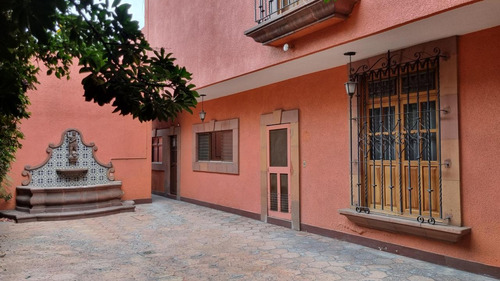 Residencia De Alta Plusvalía En El Corazón De Querétaro Con Uso De Suelo Mixto Inversión Garantiz...