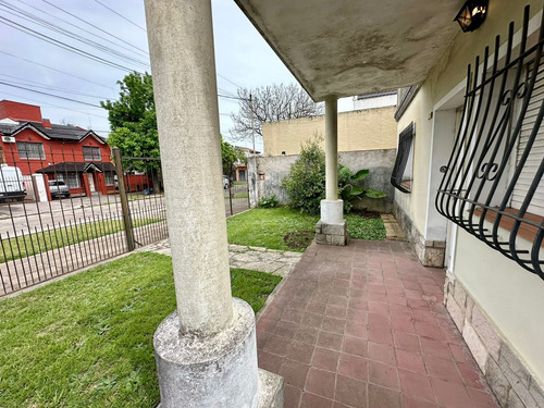 Venta Casa A Reciclar 3 Amb C/jardin En Padua Sur