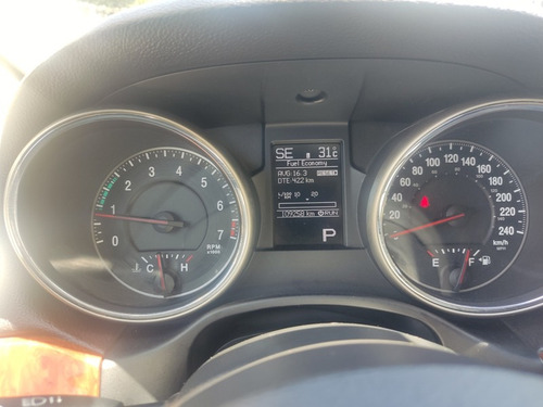 Jeep Grand Cherokee Laredo V6 4x2 At