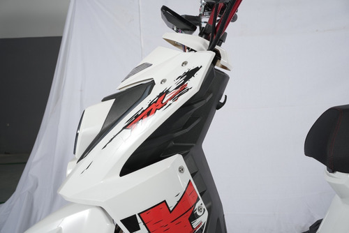 Imagen 5 de 18 de Motocicleta Electrica Ttx Motor 2000 W, Bat. Litio 72v/30 Ah