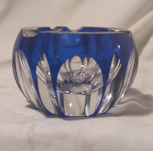 Cenicero De Cristal Azul, Con Detalles, Diámetro 8 Cm
