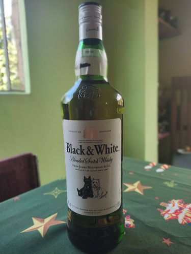 Whisky Black And White