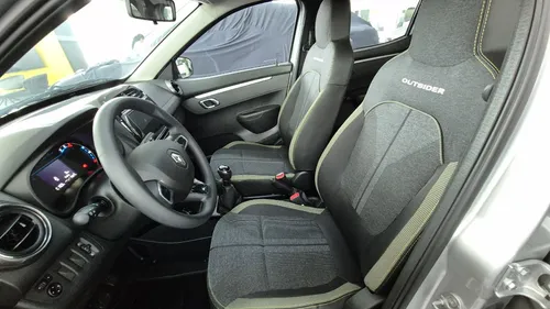 Renault Kwid 1.0 Outsider