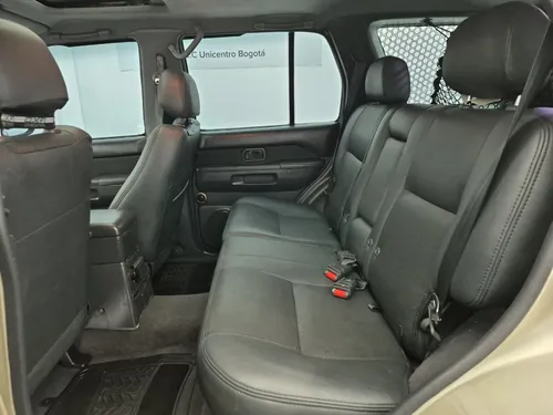 Nissan Pathfinder 3.3 R50 Std
