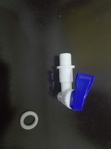 Imagen 5 de 7 de Canilla Para Dispenser De Agua Frio Calor 18 Mm Ushuaia %