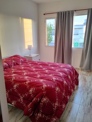 Departamento En Viedma En Primer Piso, Por Día En Viedma