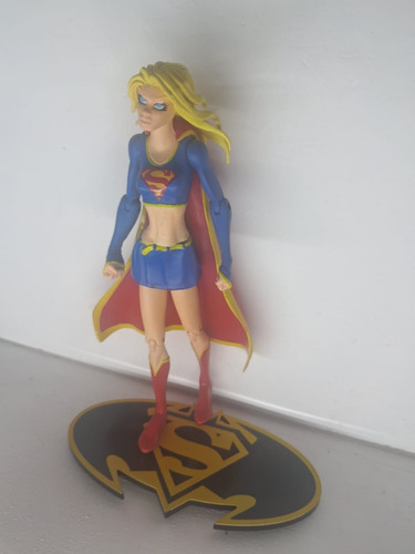 Figura Supergirl - Return Of Supergirl Series Dc Cómics (Usado)