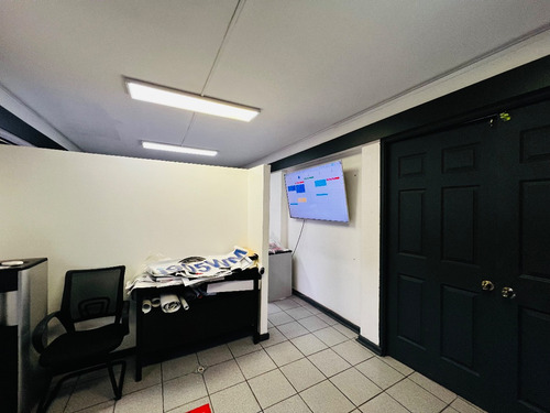 Arriendo De Oficina/local Comercial En Las Condes