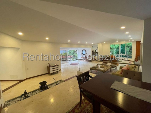 Casa En Venta En Alto Hatillo Remodelada Piscina Caracas Casas Angela Tochon