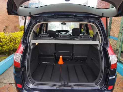 Versión 5 Puestos Motor 2.0 Caja Automática Secuencial Techo