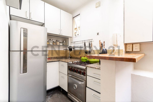 Venta Ph Tres Ambientes En Recoleta