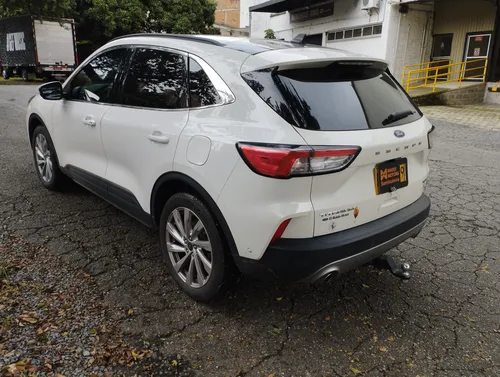 Ford Escape TITANIUM HEV TP 2500CC 4X4