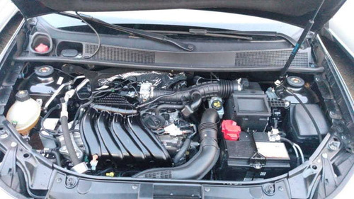 Renault Sandero Auth 10