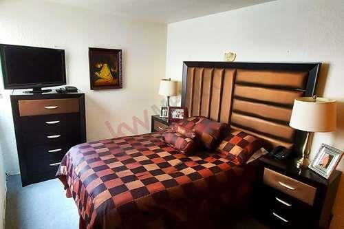Imagen 8 de 19 de Departamento De 80m2 Bodega Y Jaula De Tendido En La Del Valle