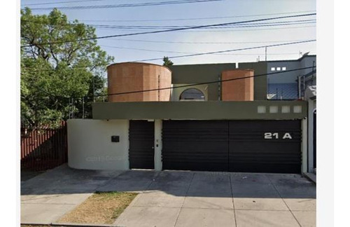 Casa En Venta Calle Ezequiel Chavez Num 21 Colonia Ciudad Satelite Edo Mex Cp 53100     Mlday1