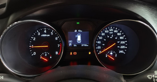 Imagen 12 de 15 de Kia Sedona 2019 3.3 V6 Lx Tela 8 Pasajeros At