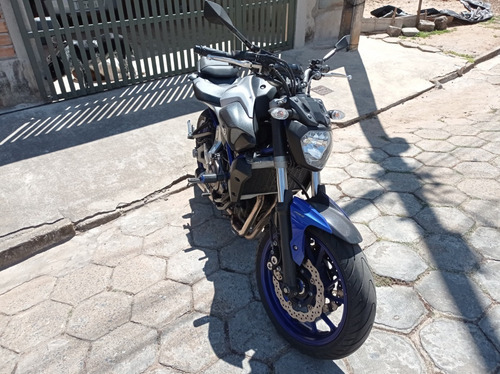 Imagem 3 de 7 de Yamaha Mt 07 Abs
