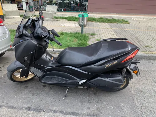 X-max 300
