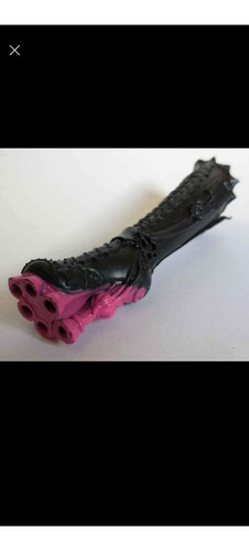 Monster High Dracubecca Freaky Fusion Steam Punk Black & Pin (Usado)