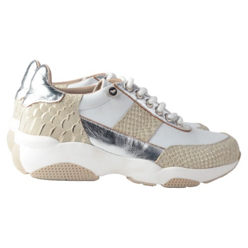Imagen 3 de 10 de Zapatillas Urbanas De Mujer De Cuero - Atena - Ferraro