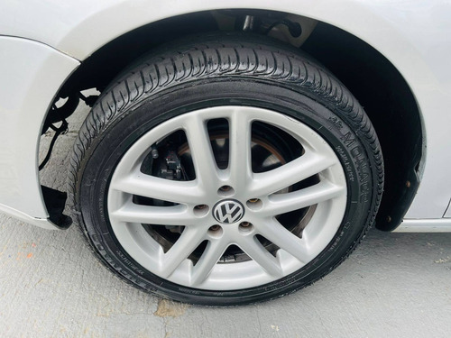 Imagem 8 de 15 de Volkswagen Jetta 2.5 I 20v 170cv Gasolina 4p Tiptronic