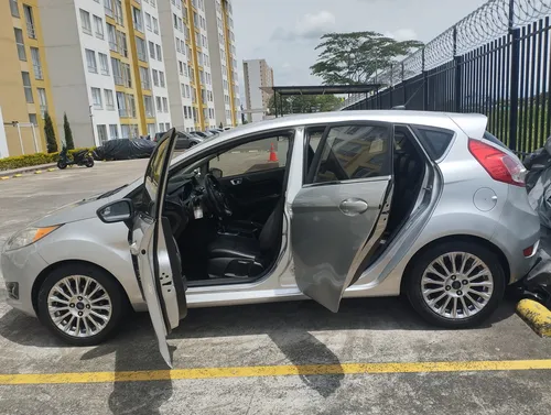 Ford Fiesta 1.6 Hatchback Titanium