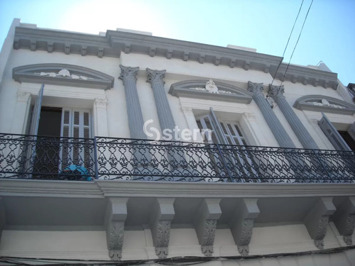 Casona En Venta En Centro De Montevideo + 1000 M2! Oportunidad