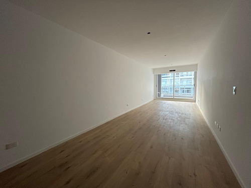 Esplendido Monoambiente Divisible Ubicado En La Zona De Nuñez.- En Venta!